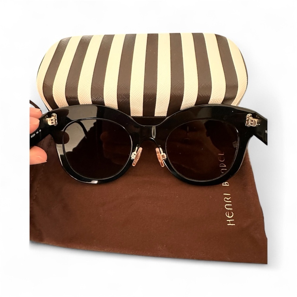 Henri Bendel Melanie Glitter Sunglasses - Picture 4 of 7